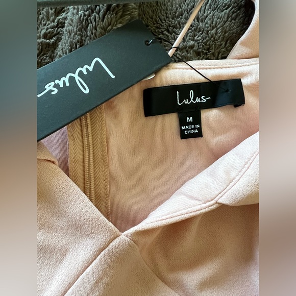 NWT Lulus Women Reason to celebrate off the shoulder bodycon mini dress. size M - Picture 7 of 7